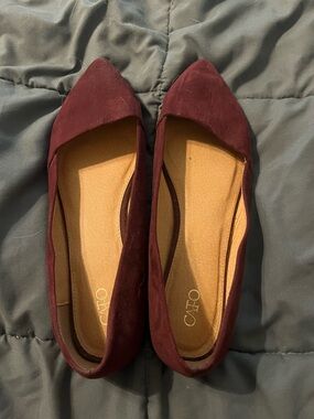Cato Burgundy Pointed Toe Flats